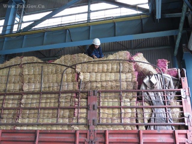 攀鋼釩物流中心嚴把加固材料到貨驗收關
