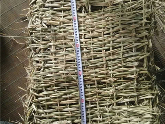 防汛草袋的環(huán)保型材料選擇及生產(chǎn)流程介紹報告 防汛草袋的環(huán)保型材料選擇及生產(chǎn)流程介紹報告